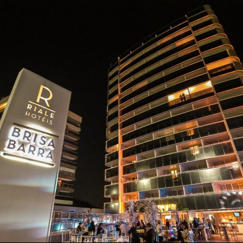 REVEILLON NO RJ: festa no hotel Riale Brisa Barra é opção estrelada para quem quer entrar o Ano Novo em grande estilo