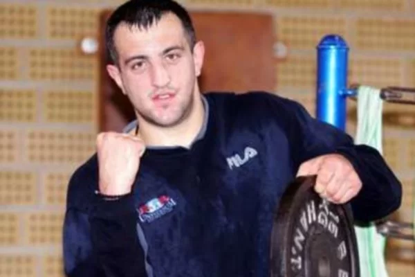 Ex-boxeador é preso por suspeita de tráfico de drogas nos EUA