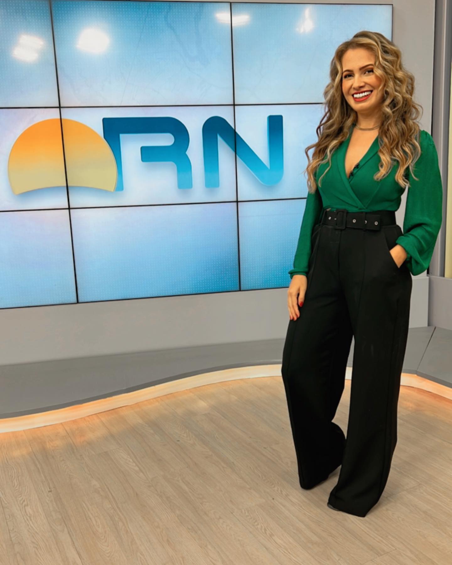 Apresentadora do Bom dia RN denuncia abusos praticados pelo ex-marido