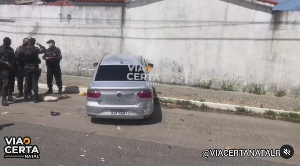 Dois homens são baleados em tiroteio em avenida movimentada de Natal