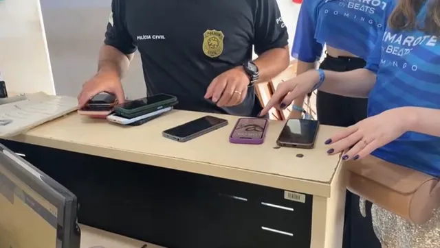 Polícia recupera celulares furtados durante micareta em Natal