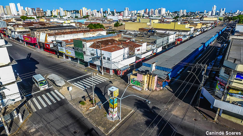 Comércio em Natal sofre ajuste no funcionamento para jogo do Brasil