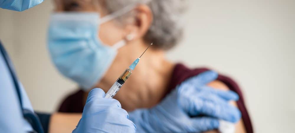 Municípios do RN recebem vacinas para terceira dose de reforço contra Covid-19 em idosos