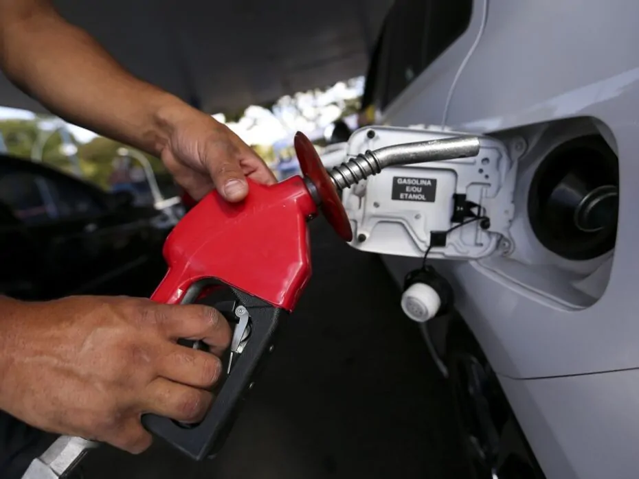 Petrobras reduz preços da gasolina e do diesel em suas refinarias a partir desta quarta-feira