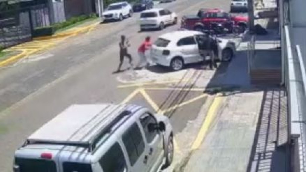 Polícia Civil faz operação contra menores acusados de matarem empresário francês em Natal