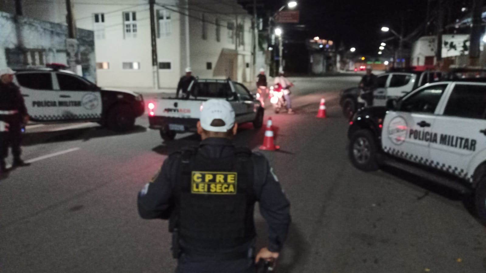 LEI SECA: Foragido da Justiça capturado e mais prisões de condutores sob efeito de álcool são registrados na Ribeira