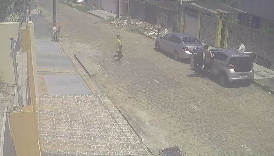 Suspeito de matar motorista por aplicativo no Alecrim roubou carro e agrediu vítima durante fuga