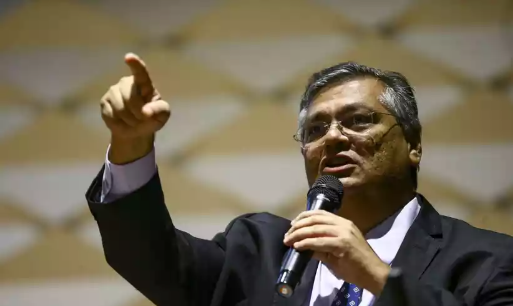 Flávio Dino registra ocorrência após ser chamado de ‘ladrão’