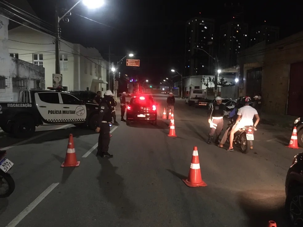 Lei Seca flagra vigilante alcoolizado em motocicleta na zona Leste de Natal