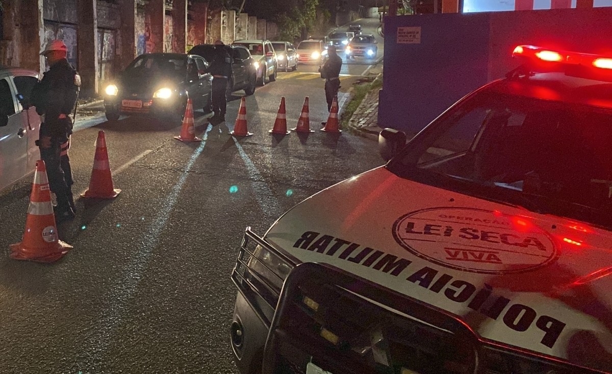 Lei Seca autua condutores alcoolizados durante fiscalização em Pirangi do Norte