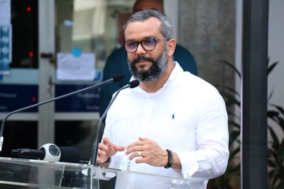 Juiz federal manda bloquear R$ 23 milhões de pessoas ligadas ao LAIS; Esposa de Ricardo Valentim também é investigada