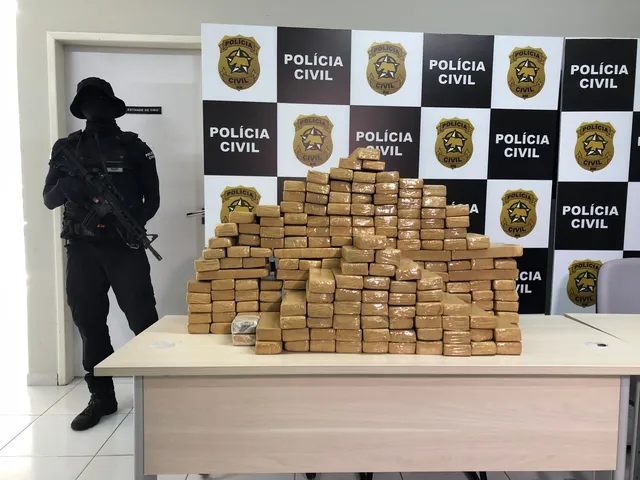 Polícia apreende 130 kg de maconha em Macaíba e detém casal por tráfico de drogas