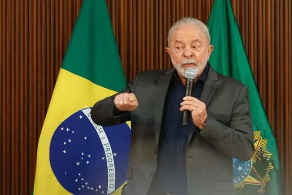 Sem licitação, Planalto paga R$ 216 mil a hotel onde Lula está hospedado