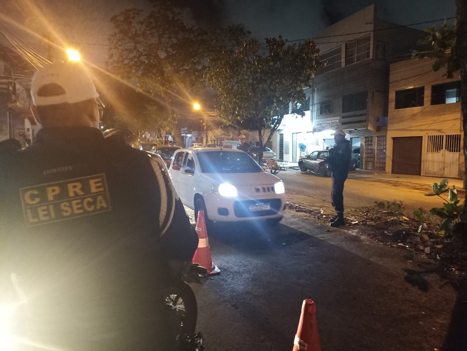 CPRE captura foragido da Justiça e registra prisões por embriaguez ao volante nas zonas Leste e Oeste de Natal