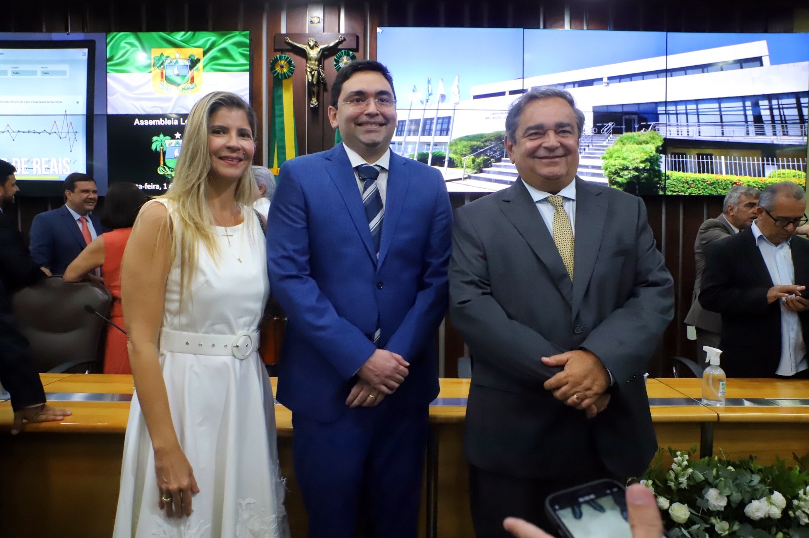 Álvaro Dias participa de solenidade de posse dos Deputados Estaduais do RN