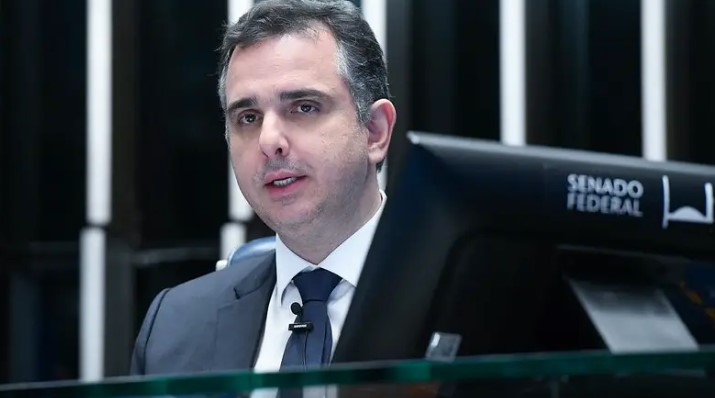 Rodrigo Pacheco é reeleito presidente do Senado