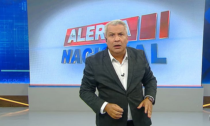 Apresentador Sikêra Junior é alvo de pedido de prisão, após falar que mulheres devem ser "escolhidas pelos pés"