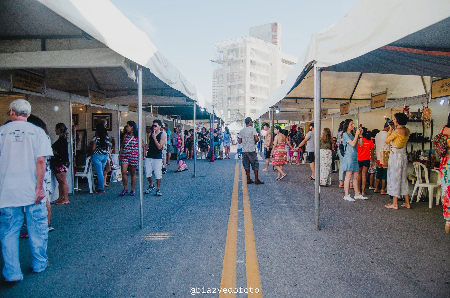 Tem “Mercado das Pulgas” na Praça do Gringos neste final de semana