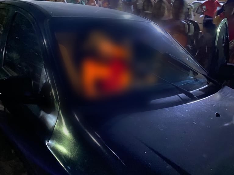 Homem é morto a tiros dentro de carro na zona Norte de Natal