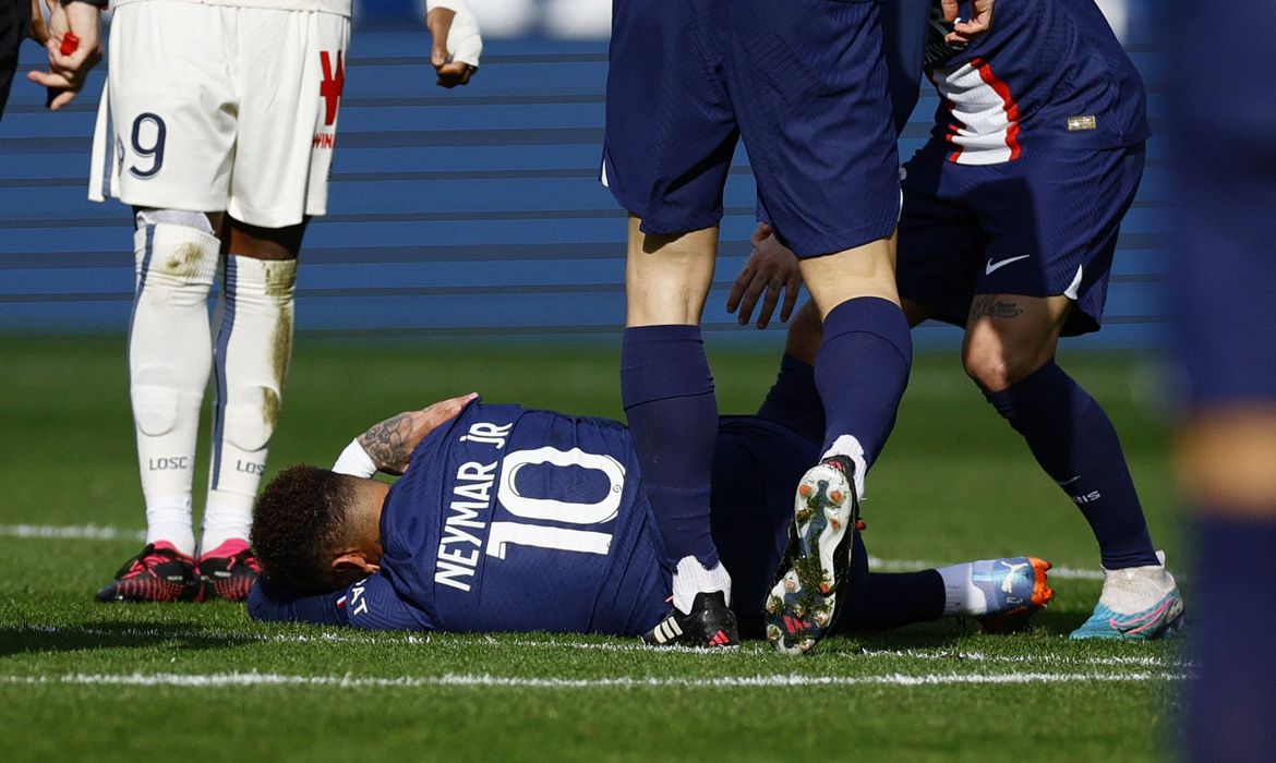 Campeão mundial com a França celebra lesão de Neymar: "Feliz pelo PSG"