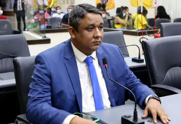 Vereador Anderson Lopes: "Fátima precisa ser afastada e as Forças Armadas têm que entrar em ação"
