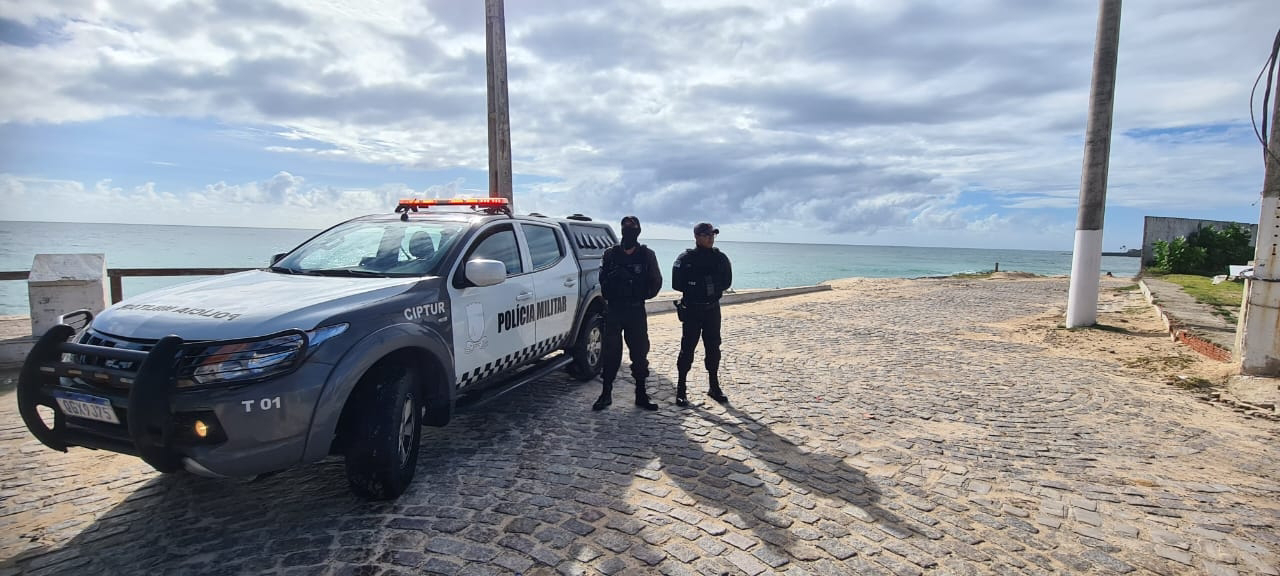 PM intensifica policiamento na área de hotéis e pousadas de Ponta Negra a Praia do Meio