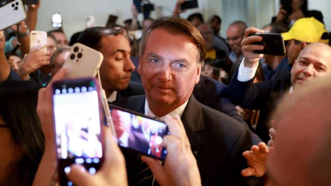 Bolsonaro: Se eu fosse presidente, não teríamos problema com navios iranianos