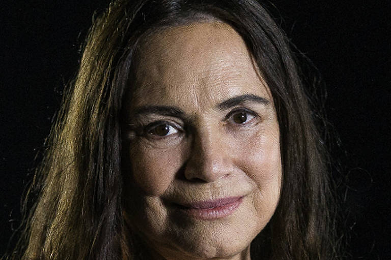 Regina Duarte se desculpa após endossar discurso xenofóbico de vereador