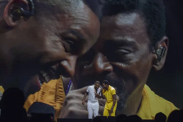 Seu Jorge e Alexandre Pires fazem show da turnê 'Irmãos' em Natal