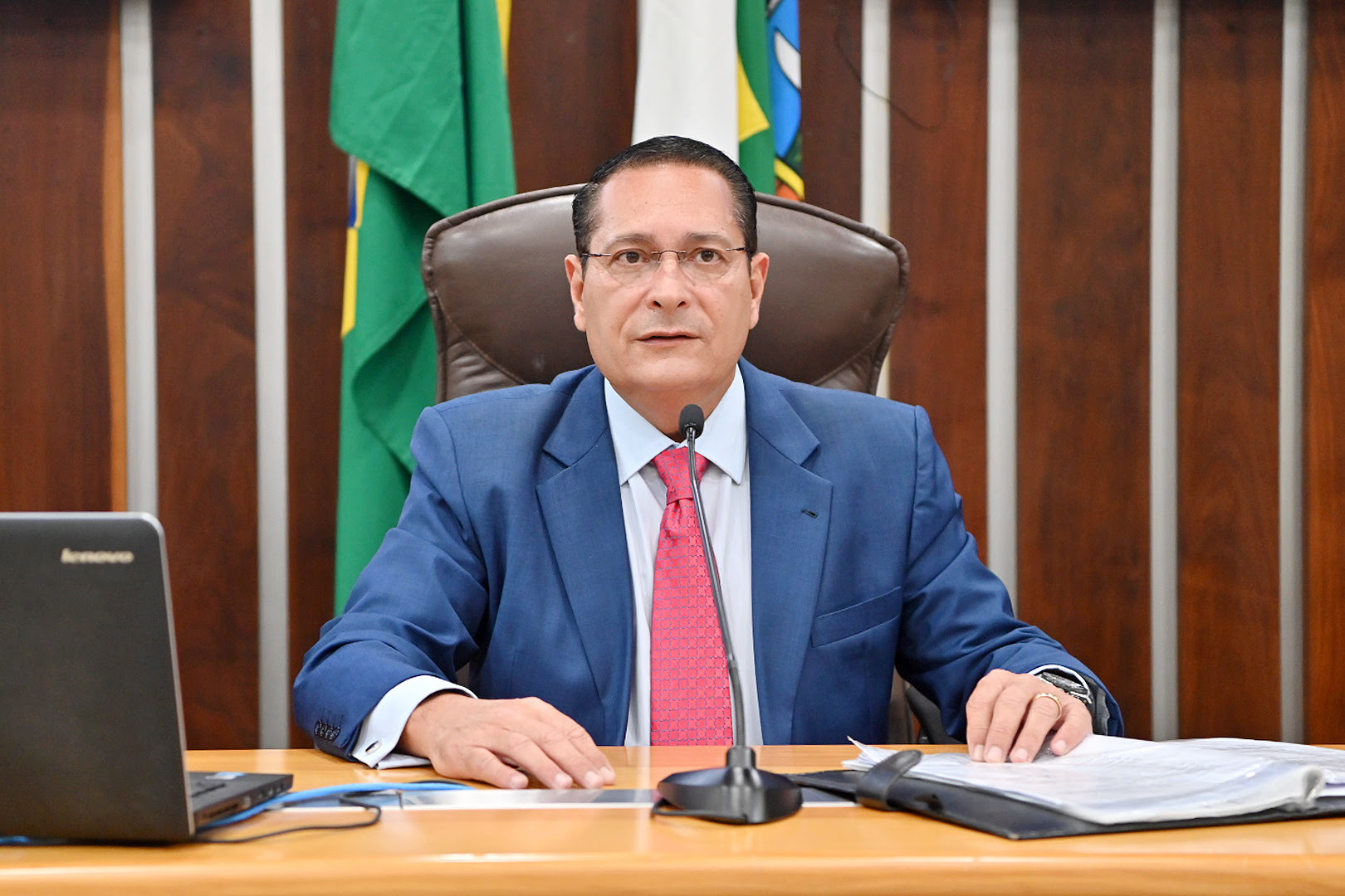 Ezequiel propõe amparo às cidades atingidas por atos criminosos e reforço à Sesed