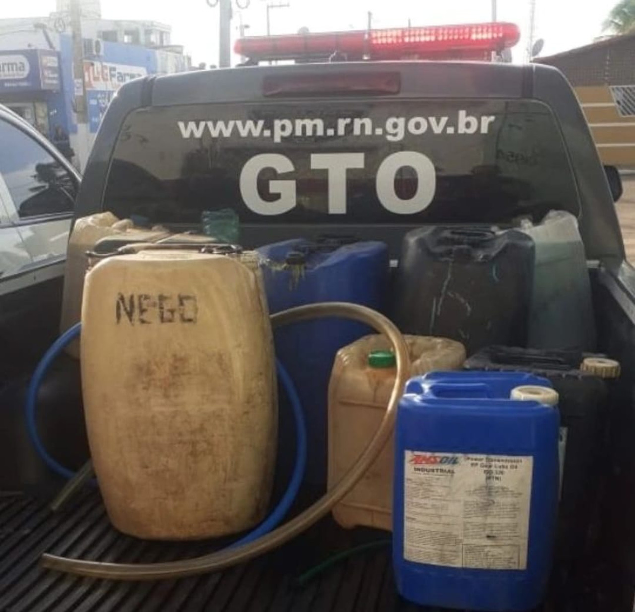 PM localiza depósito ilegal de combustível em cidade do Oeste potiguar