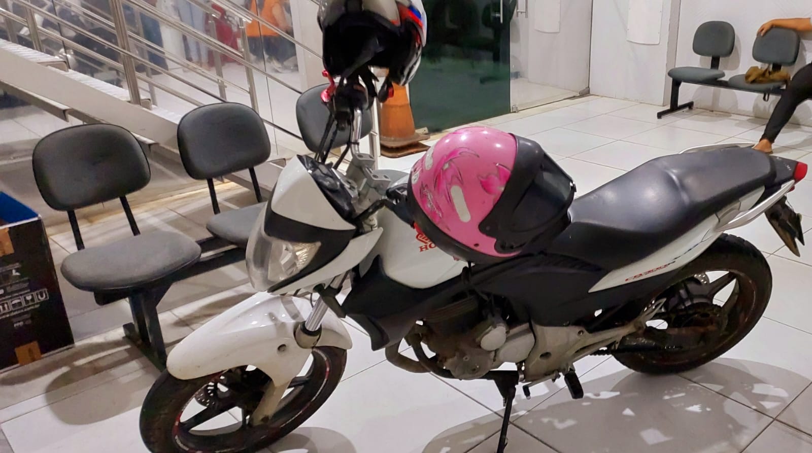 Polícia divulga imagens de casal que praticava assaltos em Candelária; homem foi identificado e preso