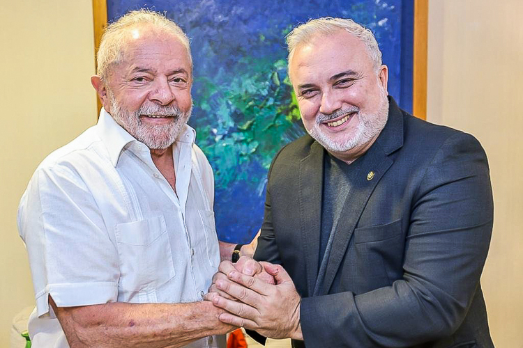 Lula afirma que quem manda na Petrobras é ele e tira Jean-Paul da 'fritura'