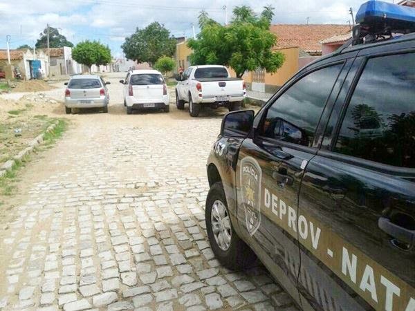 Polícia Civil deflagra operação e prende cinco suspeitos envolvidos em roubos de veículos na Grande Natal