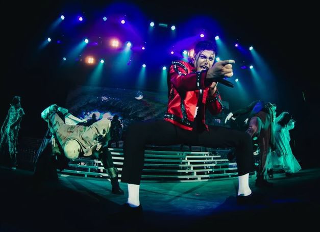 Rodrigo Teaser apresenta em Natal "Tributo ao Rei do Pop" com participação especial de backing vocal de Michael Jackson