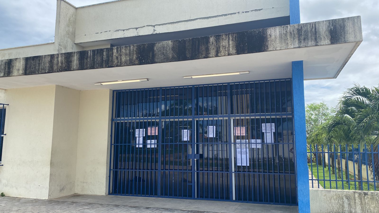 Criminosos fazem arrastão em unidade de saúde em Parnamirim; atendimento é suspenso