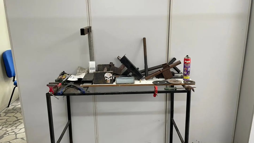 Suspeito de fabricação de arma de fogo artesanal é preso em Mossoró
