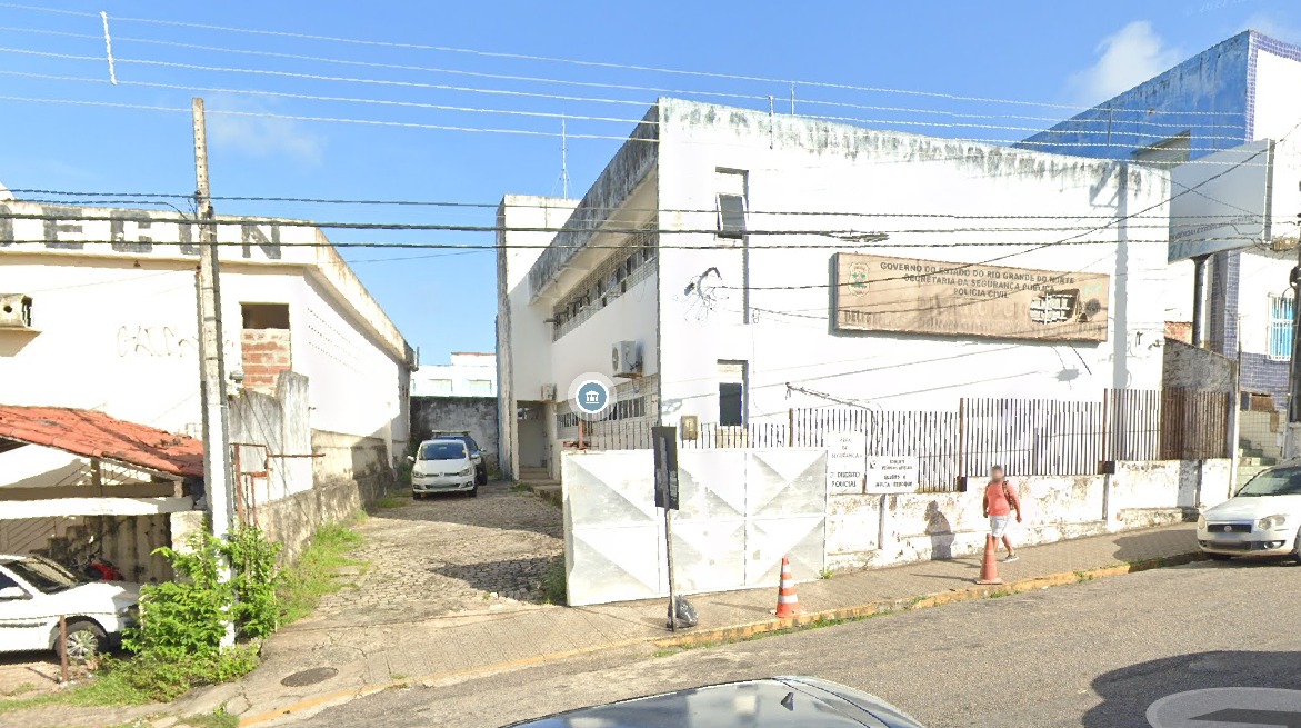 Desmoralização: Bandidos arrombam Delegacia no Alecrim para furtar equipamentos