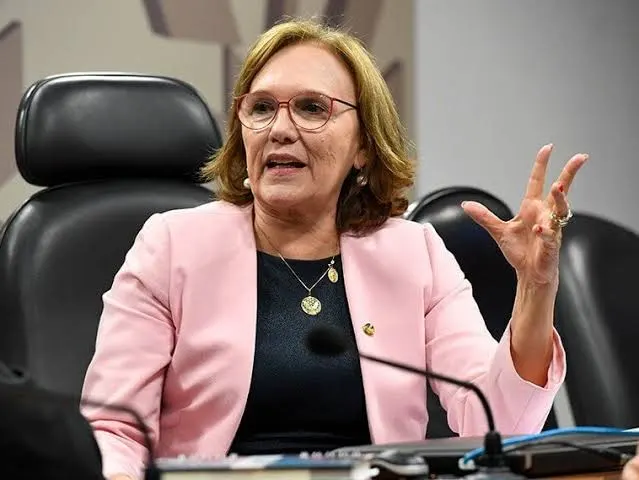 Mais Médicos: Senadora do RN quer incluir revalida a cada quatro meses para estrangeiros