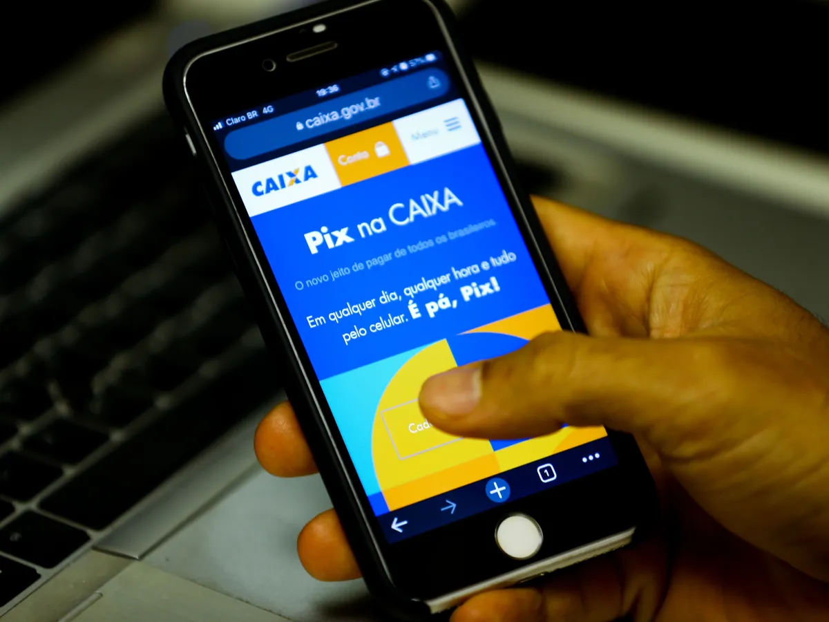 Caixa vai suspender cobrança de Pix para pessoa jurídica