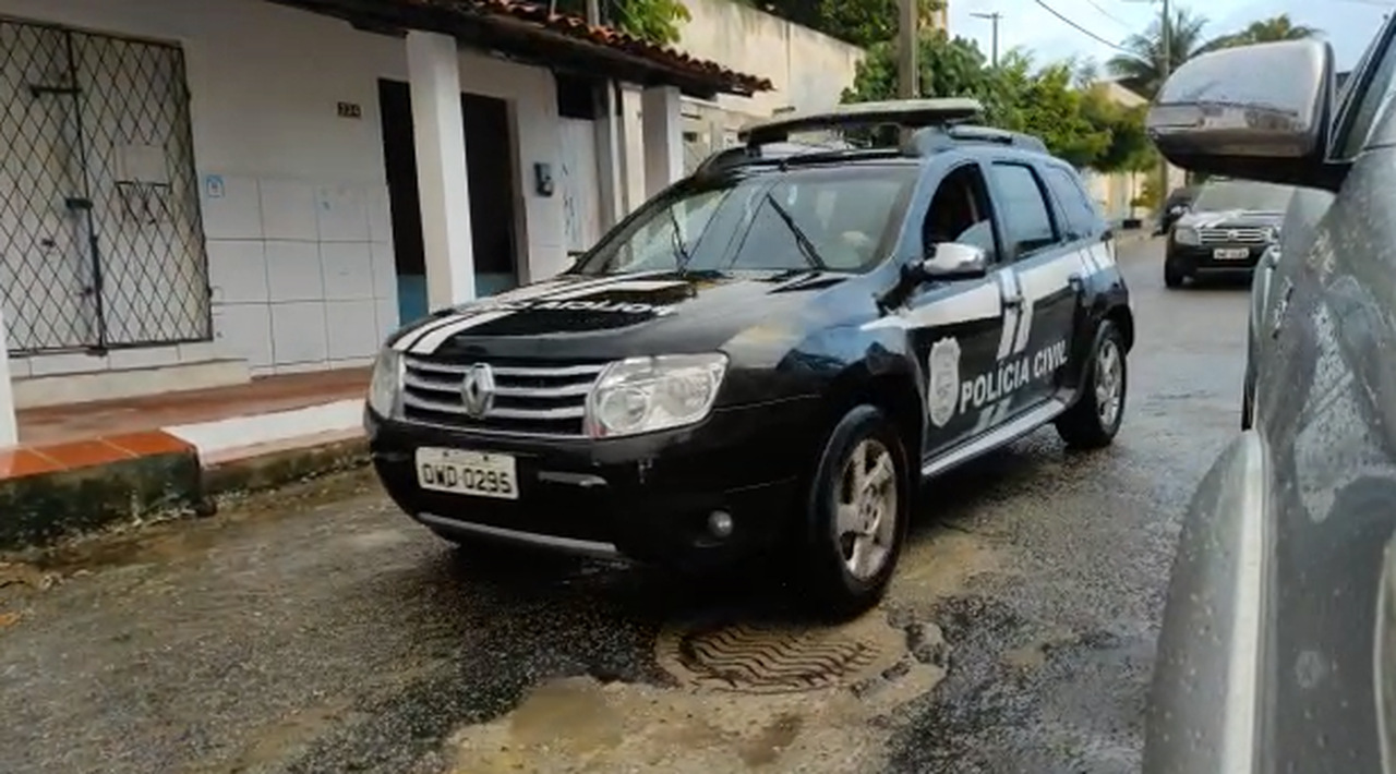 Trio envolvido com tráfico de drogas e associação criminosa é preso na Zona Leste de Natal