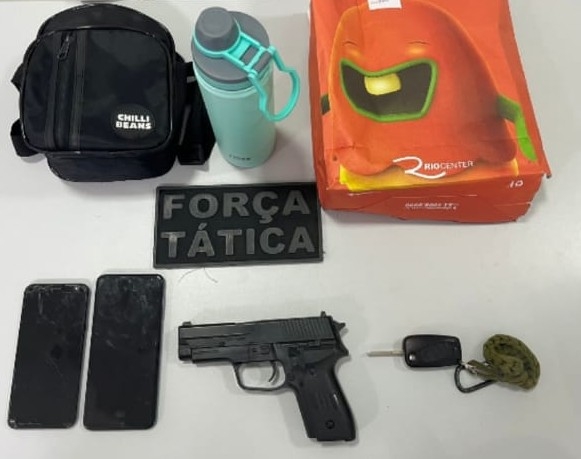 PM age rápido e detém dupla por roubo em Capim Macio