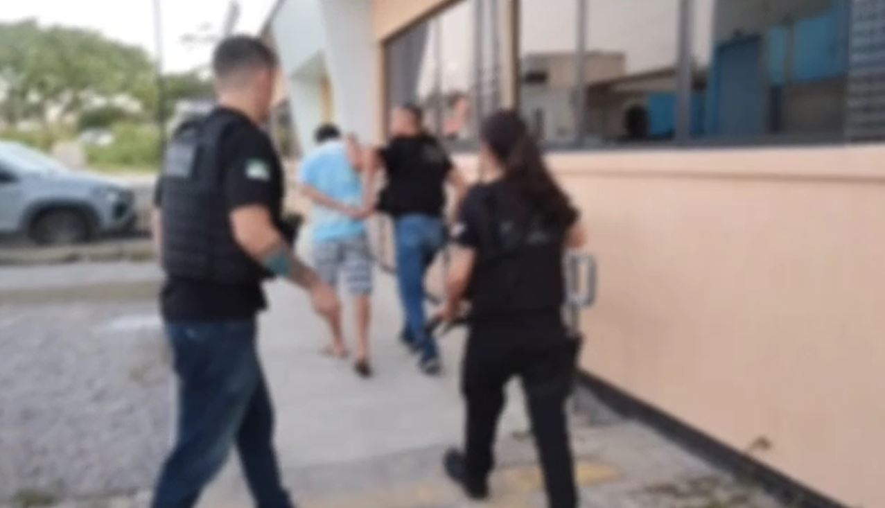 Pedreiro é preso por estuprar criança de 6 anos durante serviço na casa dela em Macaíba