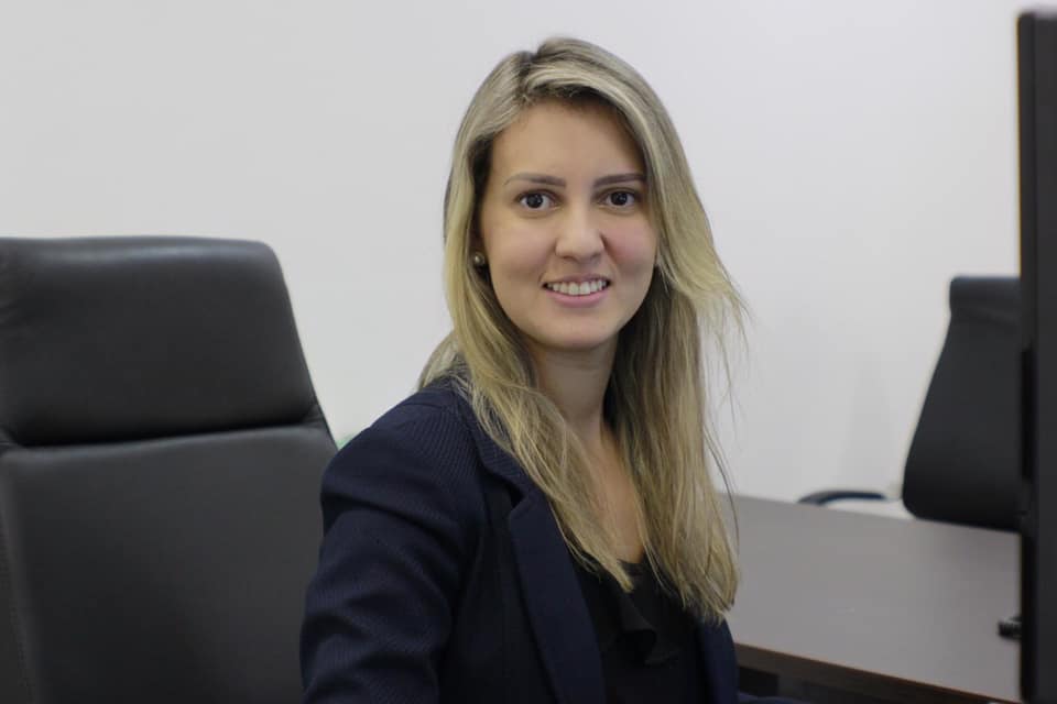 Juíza Moniky Mayara Costa "empata" início da obra da trincheira que beneficia trânsito de Natal; vereador do PT comemora