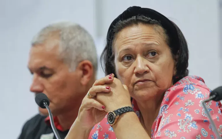 Deputado entra com representação contra Fátima Bezerra por suposta improbidade administrativa