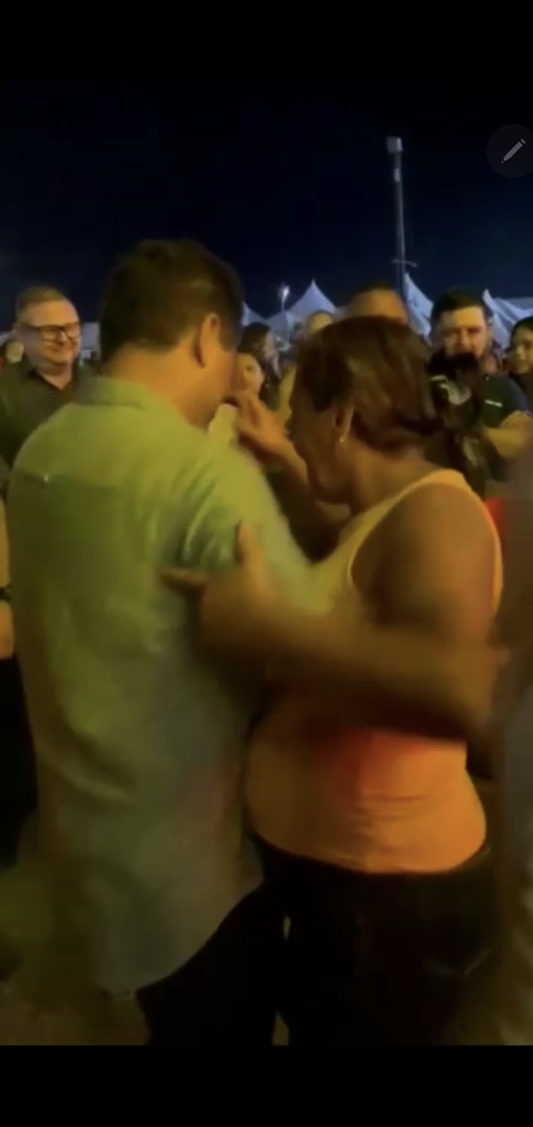 VÍDEO: No meio do povo, prefeito Eraldo Paiva comemora resultado do Agro São Gonçalo, que deve gerar mais de R$ 3 milhões em negócios