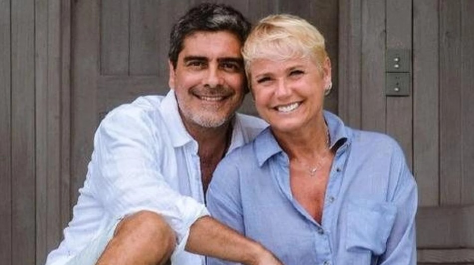 Xuxa relembra primeira vez com Junno Andrade: “Ele bate pesado”