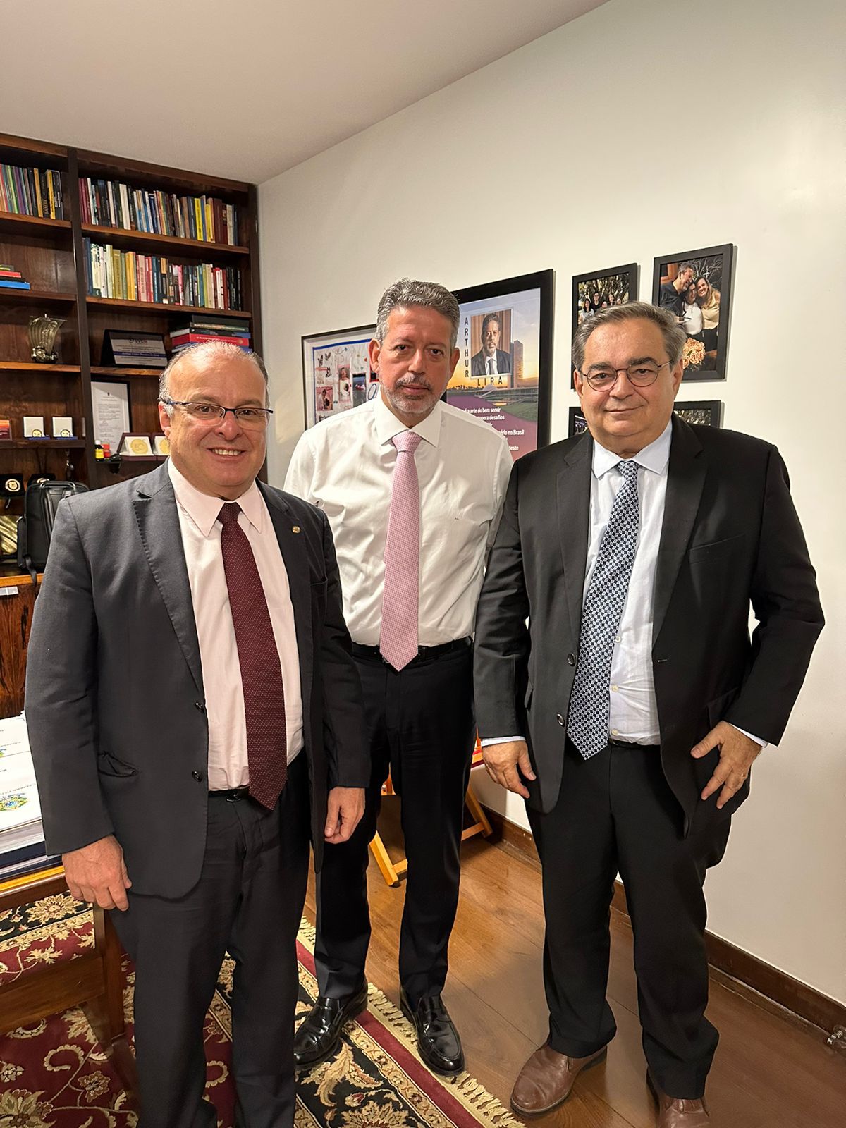 Deputado Federal Paulinho Freire acompanha agenda do Prefeito Álvaro Dias em Brasília