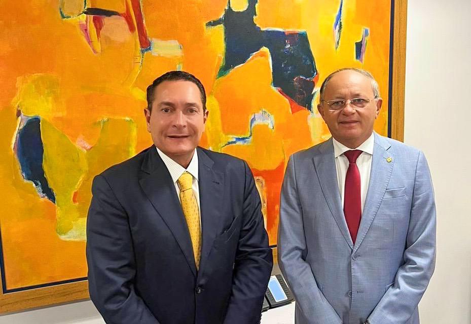 Em Brasília, Ezequiel Ferreira pede apoio da Bancada Federal para assegurar medidas de socorro aos municípios