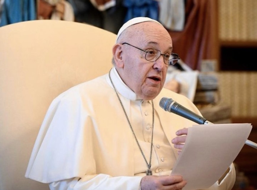Papa Francisco diz que mulheres trans também “são filhas de Deus”